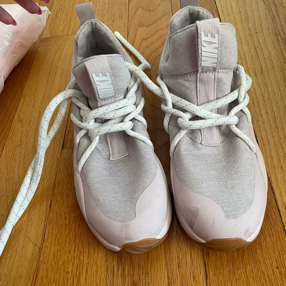 NIKE sneakers - Picture 4 of 5